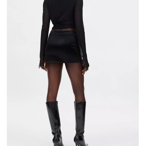 NWT UO Gracie Satin Mini Skort - Picture 6 of 6